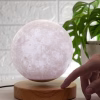 Левитирующая луна MoonFlight с пластиковой подставкой