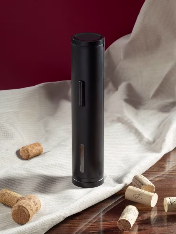 Электрический штопор с ножом для фольги Wine Crime, черный