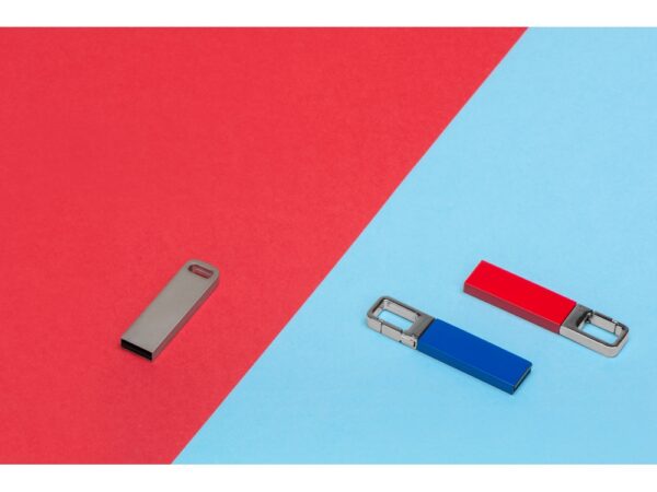 USB 2.0- флешка на 16 Гб Fero с мини-чипом