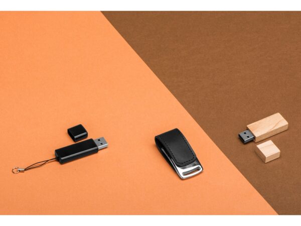 USB-флешка на 16 Гб Vigo с магнитным замком